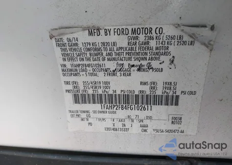 2015 Ford Taurus Limited z USA, uszkodzony, nr VIN 1FAHP2F84FG102611